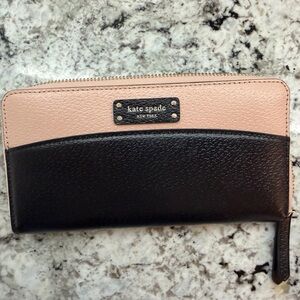 Kate Spade Brand New Black and pink Wallet